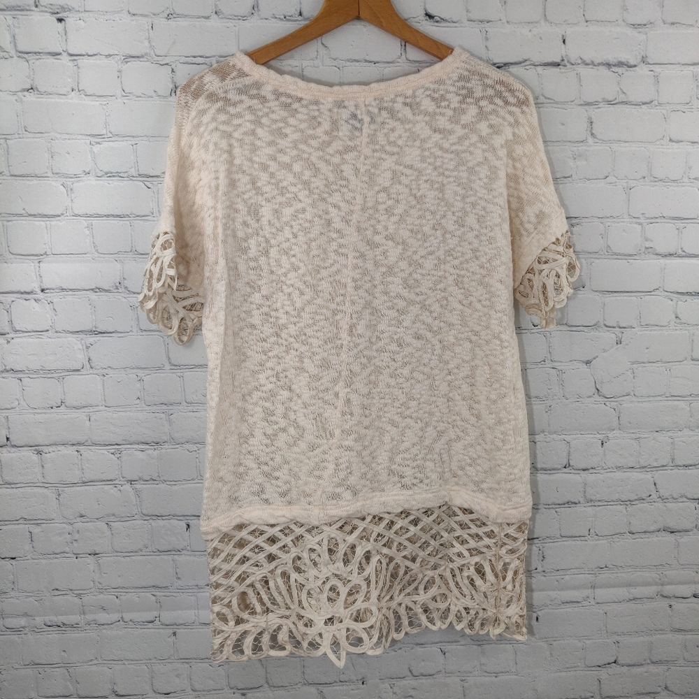 Anthropologie Knit and Lace Cream Shirt Size M